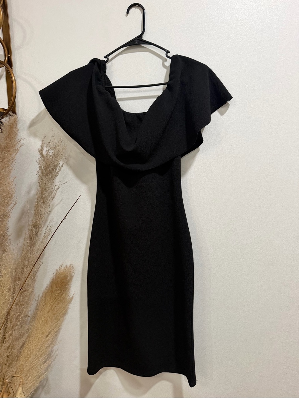 Almost Famous Black One-Shoulder Ruffle Dress